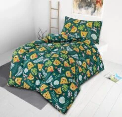 Kids Coverless Printed 7.5 Tog Washable Quilt With Pillow Set 120 X 150 Cm - Jungle Crew(Kids Coverless Printed 7 5 Tog Washable Quilt With Pillow Set 120 X 150 Cm Jungle Crew)