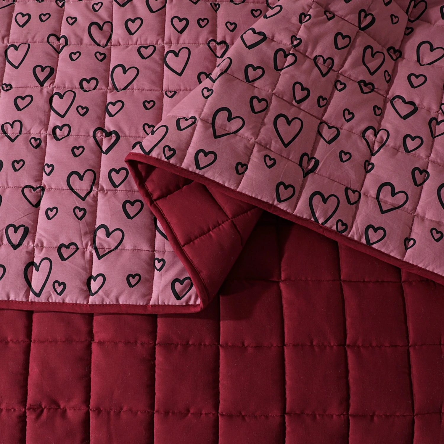 Quilted 4.5 Tog Reversible Coverless Printed Duvet Quilt - Hearts(Quilted 4 5 Tog Reversible Coverless Printed Duvet Quilt Hearts) 7 Quilted 4.5 Tog Reversible Coverless Printed Duvet Quilt - Hearts(Quilted 4 5 Tog Reversible Coverless Printed Duvet Quilt Hearts) - Image 5