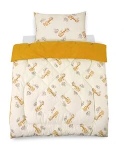 Kids Coverless Printed 7.5 Tog Washable Quilt With Pillow Set 120 X 150 Cm – Giraffe(Kids Coverless Printed 7 5 Tog Washable Quilt With Pillow Set 120 X 150 Cm Giraffe) -Bedding Discount Store 98A2726f