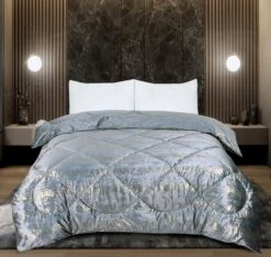 Glamour Coverless Crushed Velvet Quilted Duvet Silver Gold(Glamour Coverless Crushed Velvet Quilted Duvet Silver Gold)