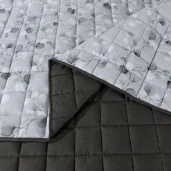 Quilted 4.5 Tog Reversible Coverless Printed Duvet Quilt - Grey Leaves(Quilted 4 5 Tog Reversible Coverless Printed Duvet Quilt Grey Leaves) 14 Quilted 4.5 Tog Reversible Coverless Printed Duvet Quilt - Grey Leaves(Quilted 4 5 Tog Reversible Coverless Printed Duvet Quilt Grey Leaves) -Bedding Discount Store 98A6519res