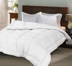 Hotel Quality Satin Stripe Premium Duvet - 15 Tog(Hotel Quality Satin Stripe Premium Duvet 15 Tog)