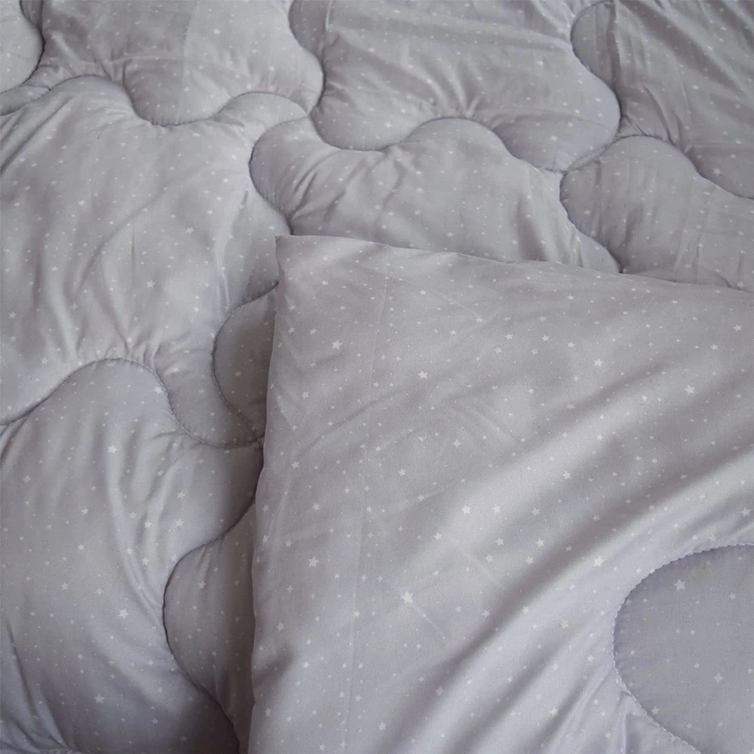 Soft Touch Coverless Microfibre Ultimate Comfort Duvet Quilt 10.5 Tog – Starry Grey(Soft Touch Coverless Microfibre Ultimate Comfort Duvet Quilt 10 5 Tog Starry Grey) 6 Soft Touch Coverless Microfibre Ultimate Comfort Duvet Quilt 10.5 Tog – Starry Grey(Soft Touch Coverless Microfibre Ultimate Comfort Duvet Quilt 10 5 Tog Starry Grey) - Image 4